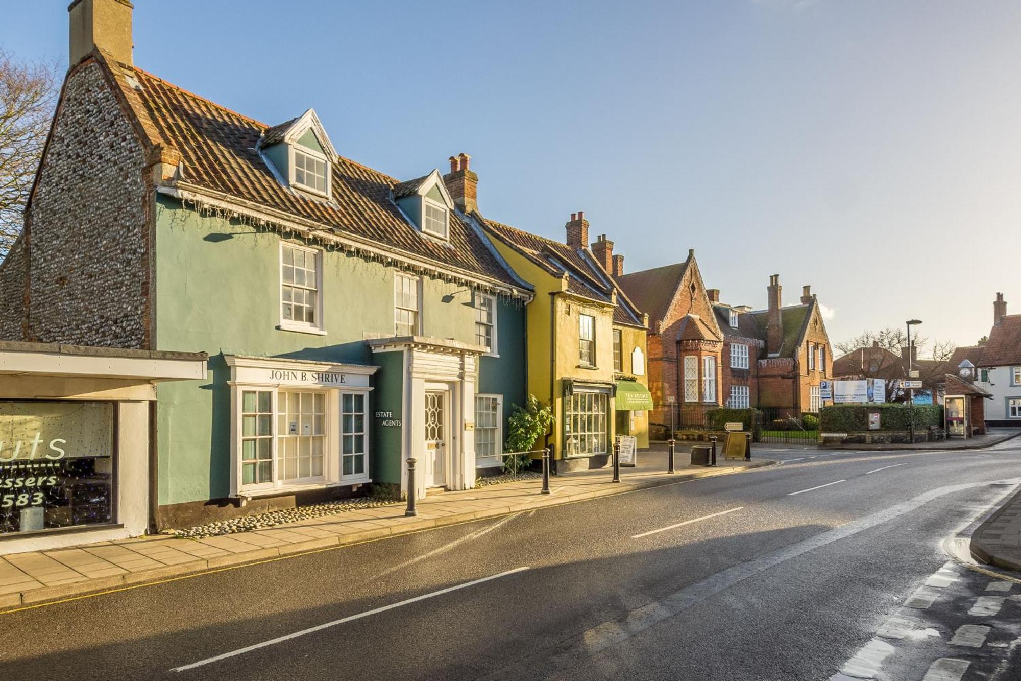 7 Albert Street Holt  Luaran gambar