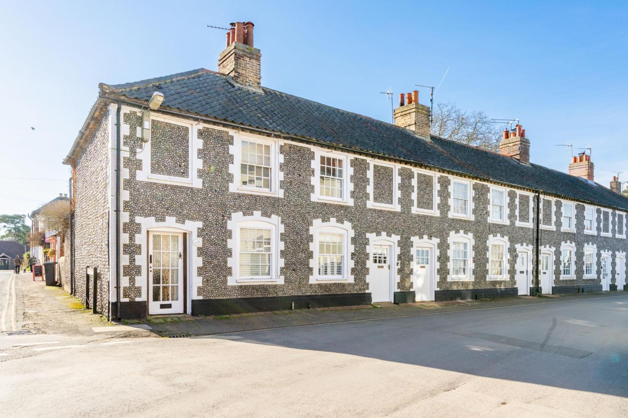 7 Albert Street Holt  Luaran gambar